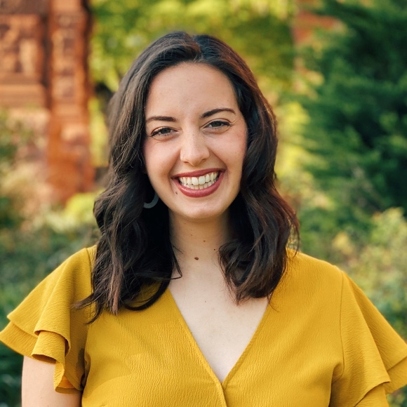 Meet your Posher, Raegan - Picture 1 of 1